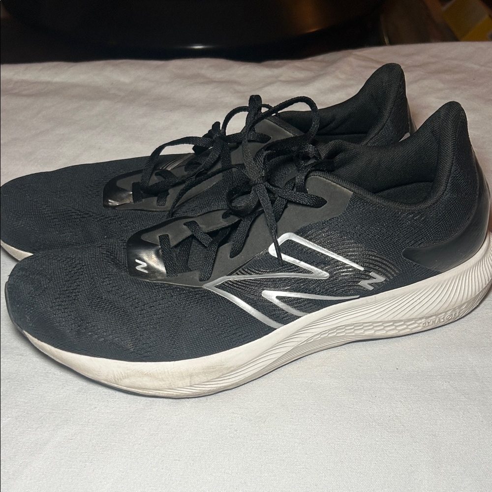 New Balance Black and Gray Sneakers - Picture 2 of 8